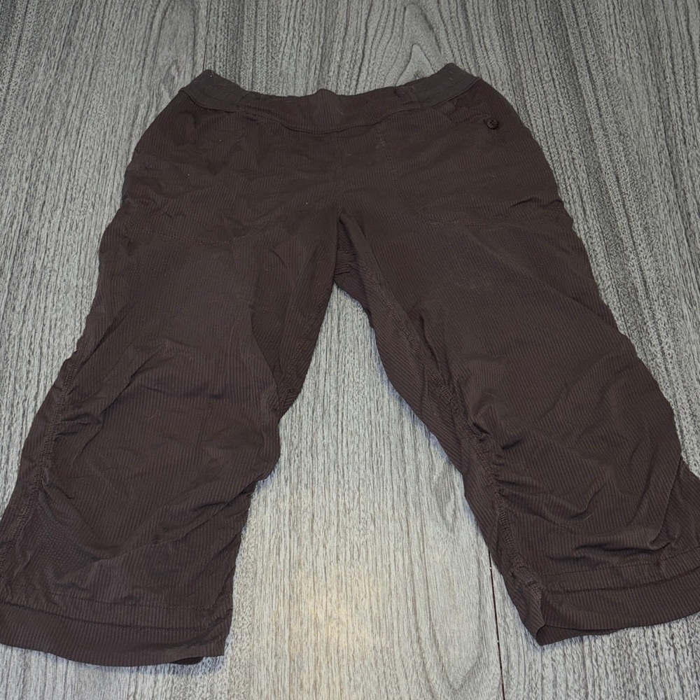 Lululemon Dark Grey Cropped Pants